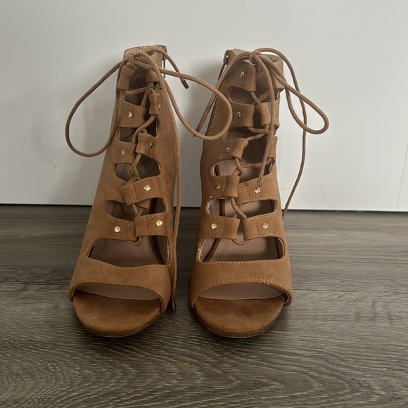 Aldo Sued Heels - Picture 2 of 4